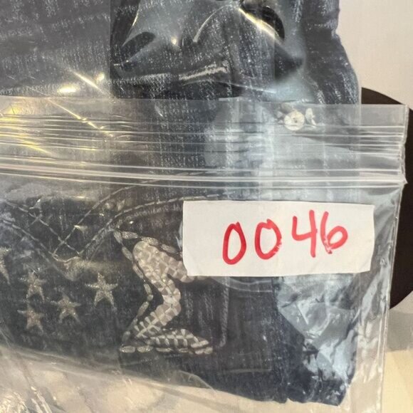 Levis Girls 2T Toddler Embroidered Fare Bell Bottom Embroidered Sequin Jeans - Picture 13 of 13